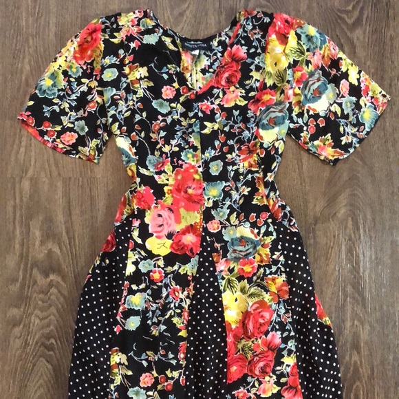 Vintage Floral Tieback Summer Dress - Picture 6 of 17